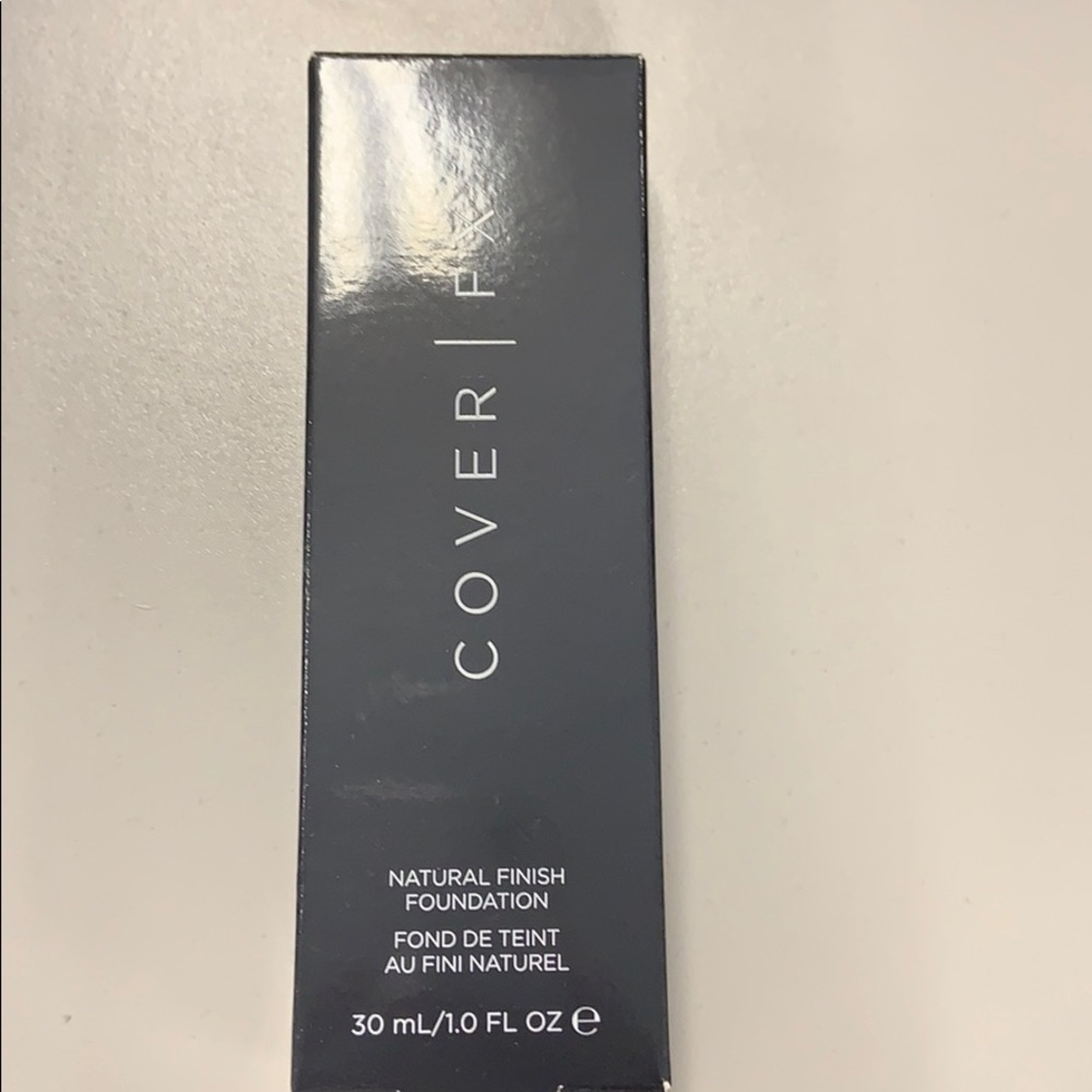 Cover FX natural finish foundation